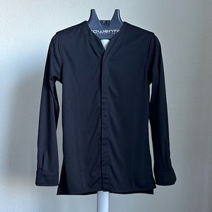 New Cheegs Slim Fit Long Sleeve Performance Button Down